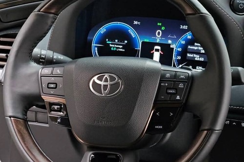 Used 2024 Toyota Alphard 2.5 HEV CVT