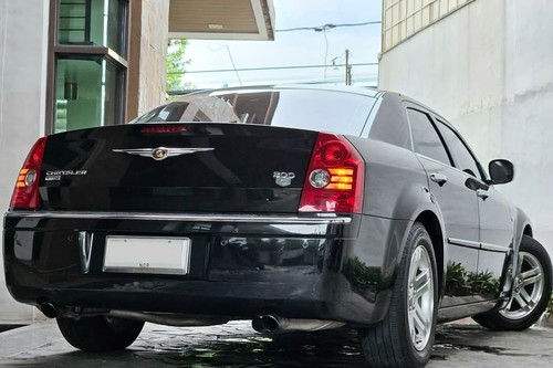 2nd Hand 2011 Chrysler 300C 3.5L AT