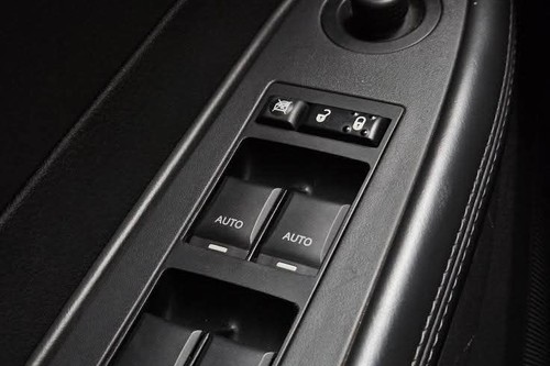 Used 2011 Chrysler 300C 3.5L AT