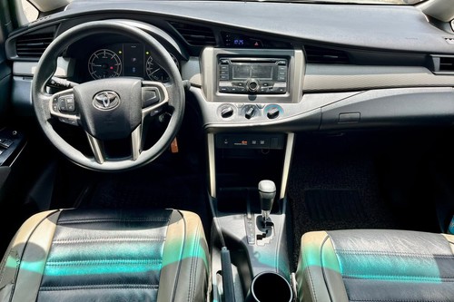 Second hand 2021 Toyota Innova 2.8 E Diesel AT 