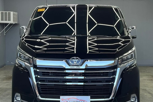 2nd Hand 2023 Toyota Hiace 2.8L Super Grandia AT