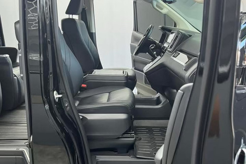 Used 2023 Toyota Hiace 2.8L Super Grandia AT