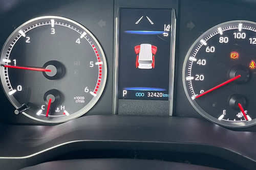 Used 2023 Toyota Hiace 2.8L Super Grandia AT
