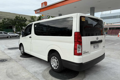 Second hand 2025 Toyota Hiace Commuter Deluxe 