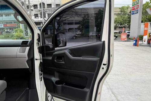 Used 2025 Toyota Hiace Commuter Deluxe