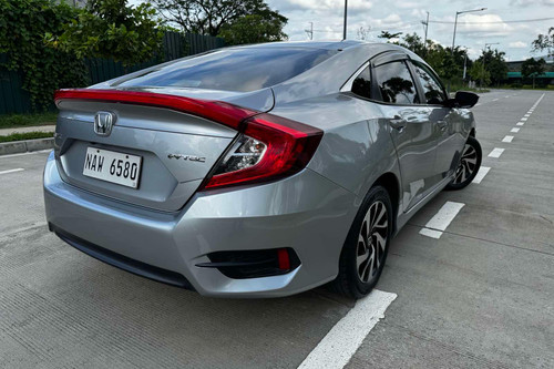 Old 2018 Honda Civic 1.8 S CVT