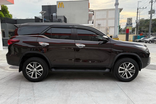 Used 2018 Toyota Fortuner 2.4 V AT