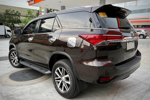 Used 2018 Toyota Fortuner 2.4 V AT