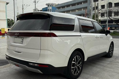 Used 2022 Kia Carnival EX