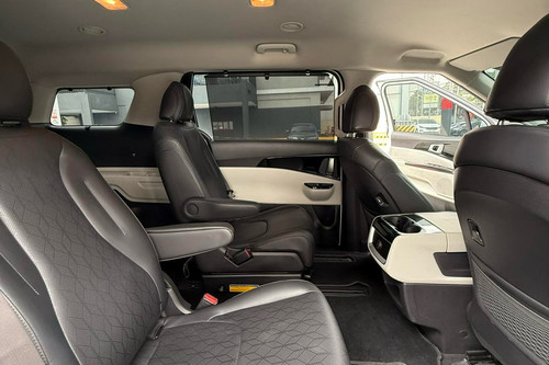 Used 2022 Kia Carnival EX