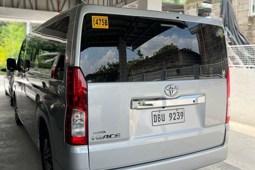 2nd Hand 2025 Toyota Hiace GL Grandia A/T
