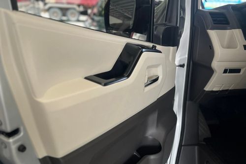 Second hand 2025 Toyota Hiace GL Grandia A/T 
