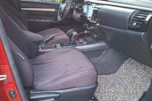 Second hand 2021 Toyota Hilux Conquest 2.4 4x2 A/T 