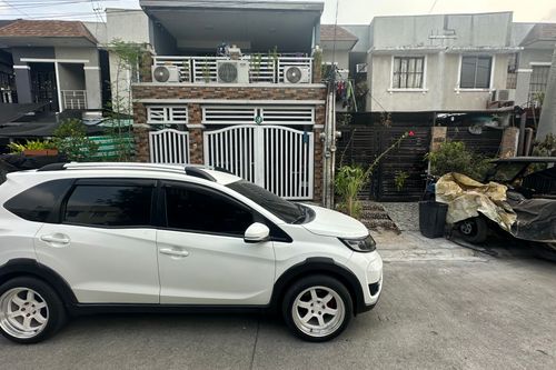 Old 2018 Honda BR-V 1.5L S CVT