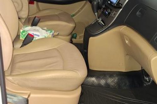 Used 2018 Hyundai Grand Starex 2.5 CRDi GLS 5AT (Dsl-Swivel) 10 Seater