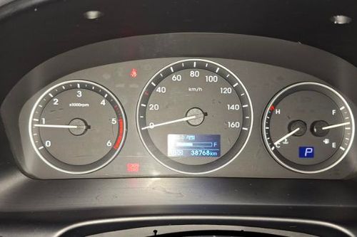 Used 2018 Hyundai Grand Starex 2.5 CRDi GLS 5AT (Dsl-Swivel) 10 Seater