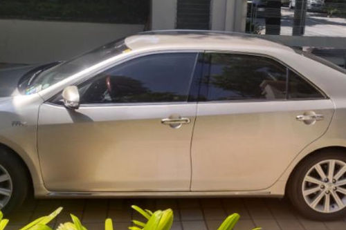 Second hand 2012 Toyota Camry 2.5 V AT 