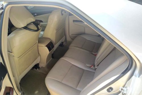 Used 2012 Toyota Camry 2.5 V AT