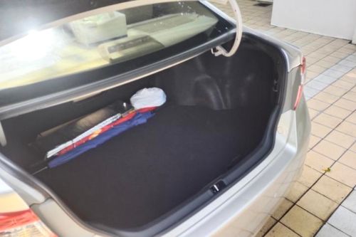 2nd Hand 2012 Toyota Camry 2.5 V AT