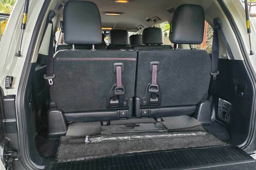 Old 2016 Toyota Land Cruiser 200 4.5L VX AT
