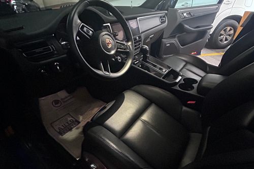 Used 2024 Porsche Macan PDK