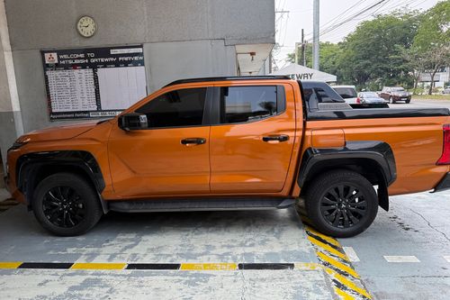 Old 2024 Mitsubishi Triton Athlete 4WD AT