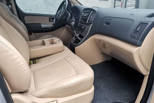 Old 2019 Hyundai Grand Starex 2.5L CRDI AT PLATINUM