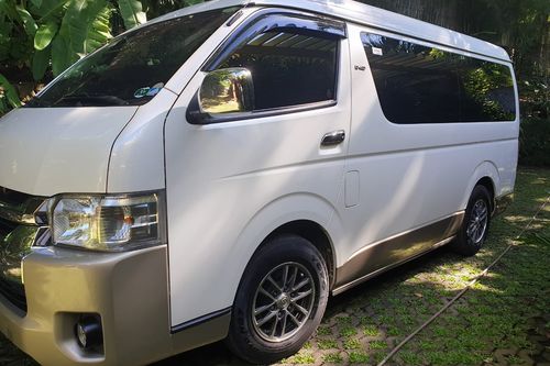 Second hand 2015 Toyota Hiace 3.0 GL Grandia MT 