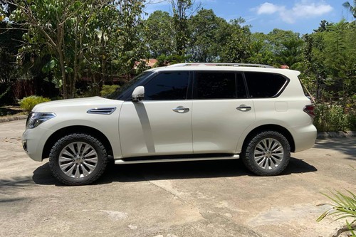 Old 2018 Nissan Patrol Royale 5.6 V8 4x4 AT