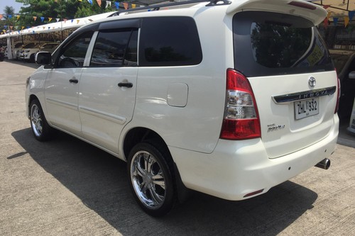 Used 2007 Toyota Innova 2.0L J MT