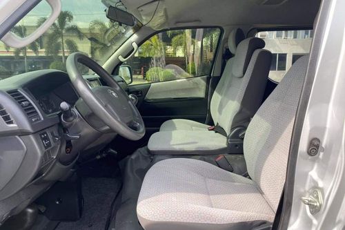 Second hand 2016 Toyota Hiace 3.0 GL Grandia MT 