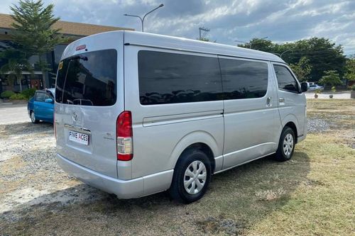 Used 2016 Toyota Hiace 3.0 GL Grandia MT