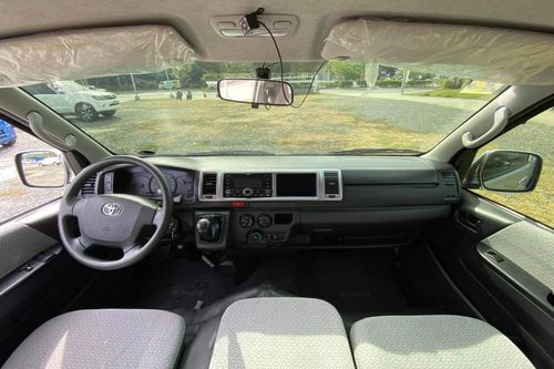 Used 2016 Toyota Hiace 3.0 GL Grandia MT