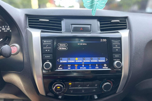 Second hand 2020 Nissan NP300 Navara 2.5L 4x4 VL 6MT 