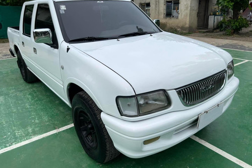 Old 2000 Isuzu Fuego LS MT
