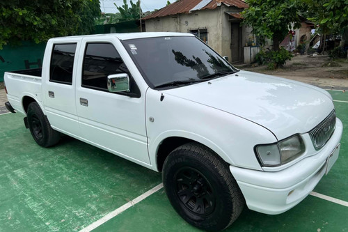 Used 2000 Isuzu Fuego LS MT