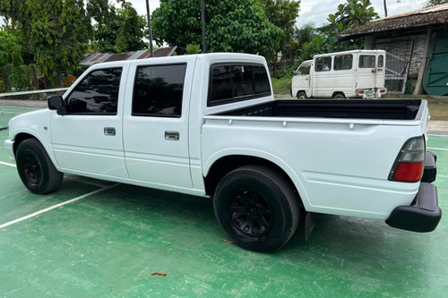Used 2000 Isuzu Fuego LS MT