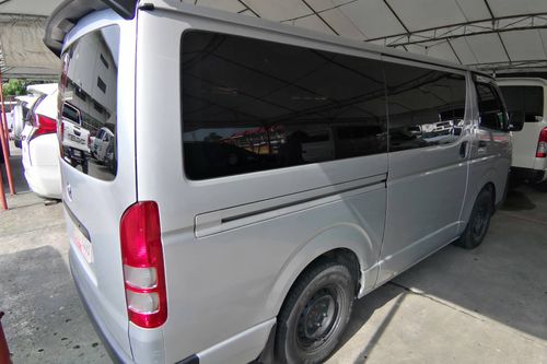 Second hand 2017 Toyota Hiace Commuter 3.0 M/T 