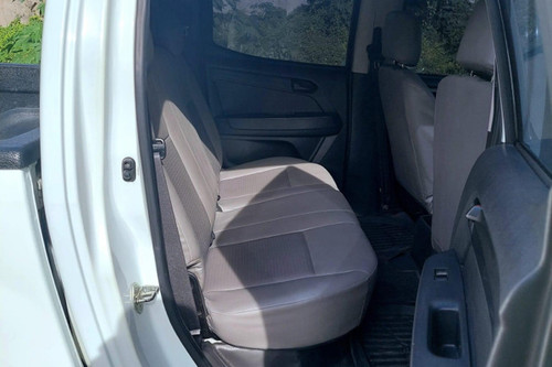 Used 2017 Isuzu D-Max LT-X 4x2 MT