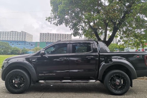 Old 2015 Ford Ranger Wildtrak 3.2L 4x4 AT