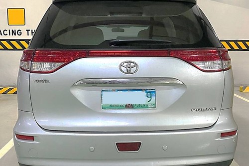 Old 2010 Toyota Previa 2.4L V AT