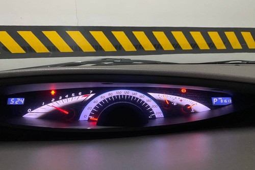 Used 2010 Toyota Previa 2.4L V AT