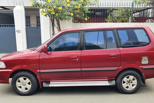 Second hand 2005 Toyota Revo 2.4L GLX MT 