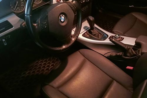 Used 2011 BMW 318i 1.8L RWD
