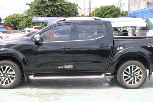 Old 2019 Nissan NP300 Navara 2.5L 4x4 VL 6MT