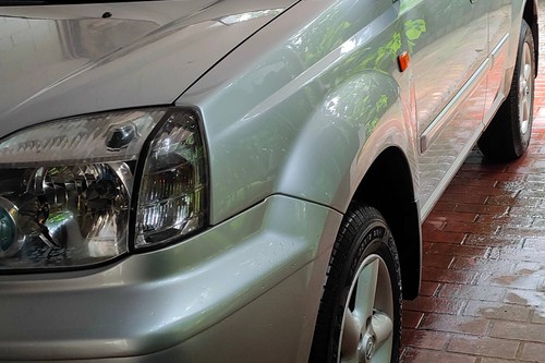 Old 2003 Nissan X–Trail 2.0L 200 AT