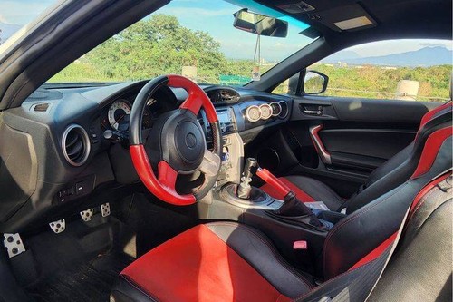 Used 2013 Toyota 86 2.0 MT