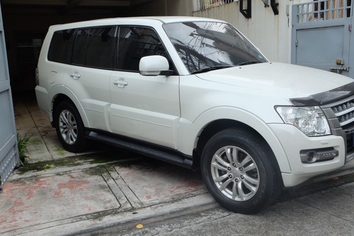 2nd Hand 2014 Mitsubishi Pajero GLS 3.2 Di-D 4WD AT