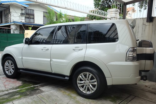 Old 2014 Mitsubishi Pajero GLS 3.2 Di-D 4WD AT
