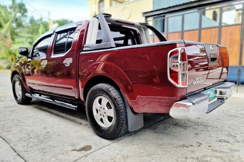 Old 2012 Nissan Frontier Navara 2.5L LE AT